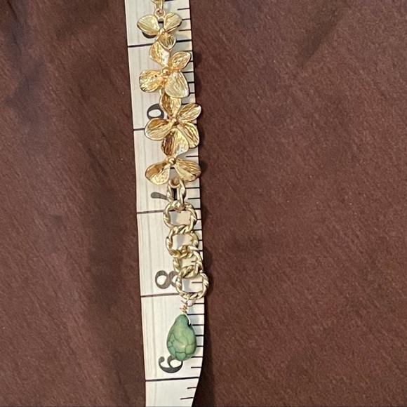 4 leaf clover gold-tone chain, link bracelet - Picture 6 of 7